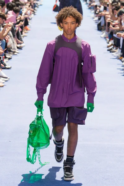 Look 43